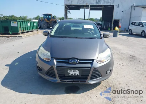 2014 Ford Focus Se z USA, uszkodzony, nr VIN 1FADP3F25EL215456